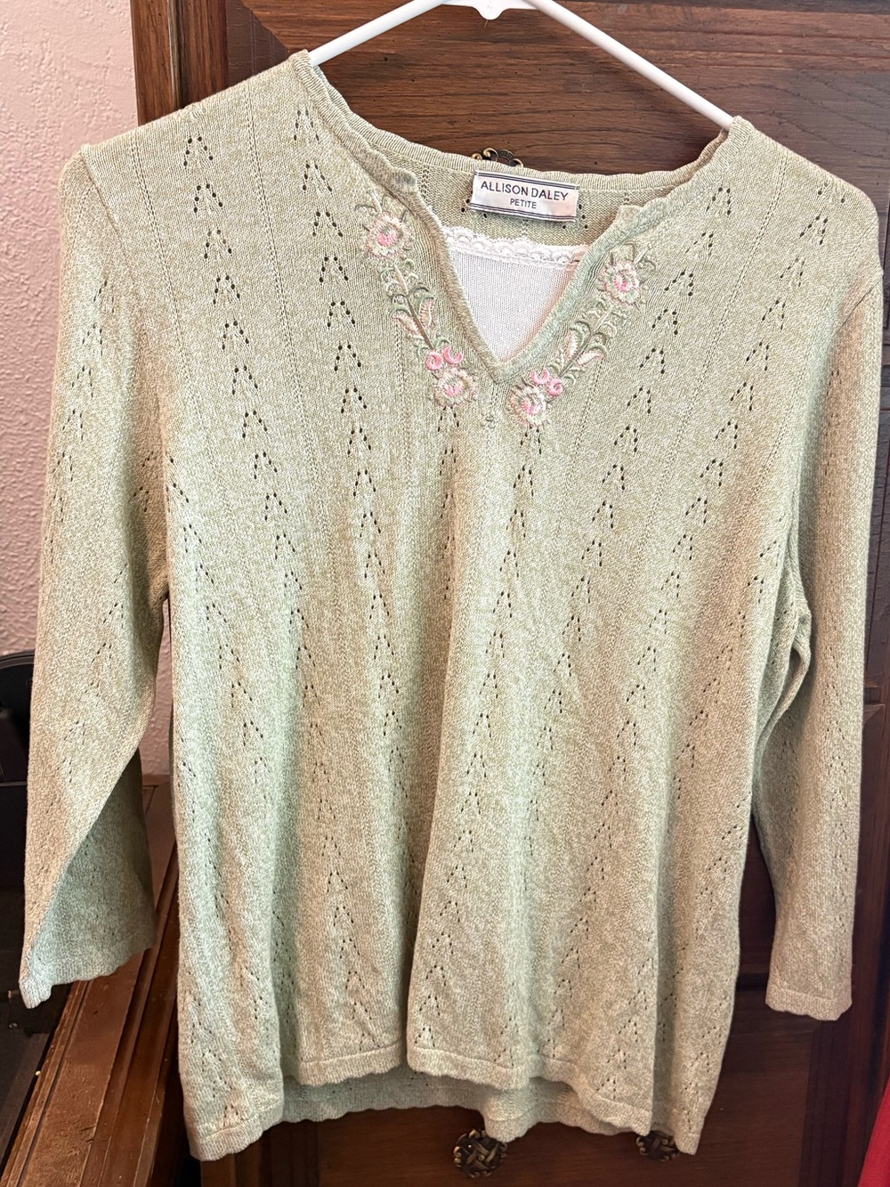 Allison Daley Petite Mint Green Embroidered V-Neck Sweater Vintage